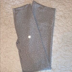 Lululemon Athletica Leopard Daisy Starlight Multi Patterned Leggings